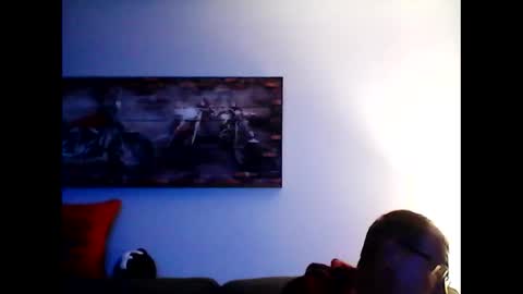 Snapshot of meathome3 chatting on September 23, 2025, 9:56 am me at home online show from September 23, 2025, 9:56 am