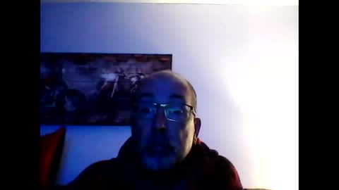 Snapshot of meathome3 chatting on October 9, 2025, 10:13 am me at home online show from October 9, 2025, 10:13 am