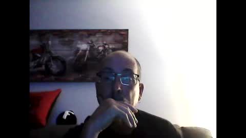 Snapshot of meathome3 chatting on October 12, 2025, 4:00 am me at home online show from October 12, 2025, 4:00 am