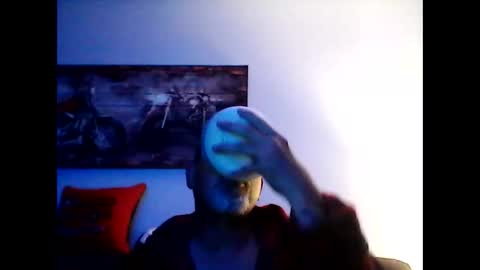 Snapshot of meathome3 chatting on October 20, 2025, 10:05 am me at home online show from October 20, 2025, 10:05 am