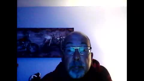 Snapshot of meathome3 chatting on November 6, 2025, 10:27 am me at home online show from November 6, 2025, 10:27 am