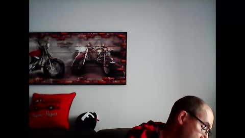 me at home online show from May 27, 2026, 11:07 am