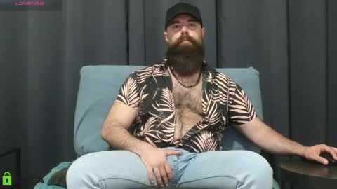 Meaty Roll online show from April 27, 2026, 1:47 am
