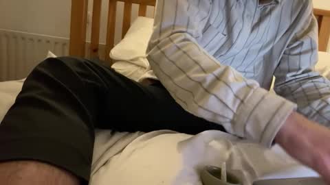 mediterranean_men online show from November 30, 2025, 1:42 am