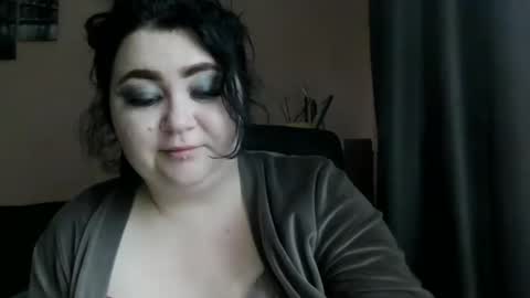 Snapshot of medjik_lool chatting on December 5, 2024, 8:55 am Oltereodora-lima online show from December 5, 2024, 8:55 am