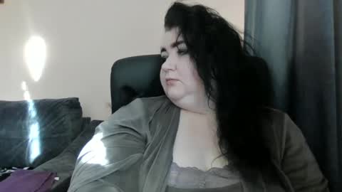 Snapshot of medjik_lool chatting on December 24, 2024, 7:49 am Oltereodora-lima online show from December 24, 2024, 7:49 am