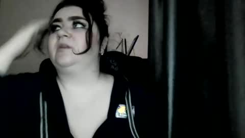 Snapshot of medjik_lool chatting on February 1, 2025, 8:50 am Oltereodora-lima online show from February 1, 2025, 8:50 am
