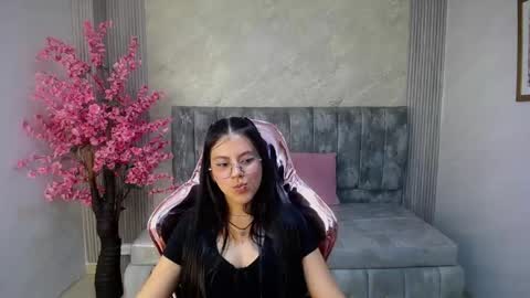 medusa11_s online show from September 18, 2025, 11:18 pm