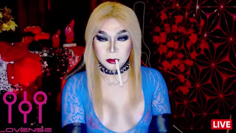 Snapshot of medusaprey chatting on November 25, 2025, 9:48 pm THE QUEEN ALPHA Queen Medusa Prey online show from November 25, 2025, 9:48 pm