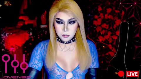 Snapshot of medusaprey chatting on November 26, 2025, 8:43 pm THE QUEEN ALPHA Queen Medusa Prey online show from November 26, 2025, 8:43 pm