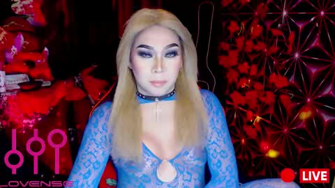 Snapshot of medusaprey chatting on December 20, 2025, 5:42 pm THE QUEEN ALPHA Queen Medusa Prey online show from December 20, 2025, 5:42 pm