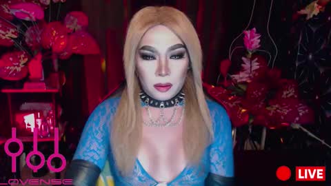 Snapshot of medusaprey chatting on January 9, 2026, 2:09 pm THE QUEEN ALPHA Queen Medusa Prey online show from January 9, 2026, 2:09 pm