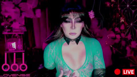 Snapshot of medusaprey chatting on February 3, 2026, 1:37 am THE QUEEN ALPHA Queen Medusa Prey online show from February 3, 2026, 1:37 am