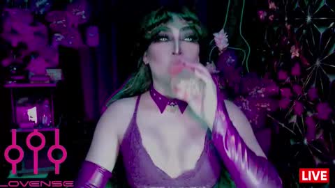 Snapshot of medusaprey chatting on February 3, 2026, 2:53 am THE QUEEN ALPHA Queen Medusa Prey online show from February 3, 2026, 2:53 am