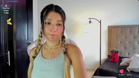 Snapshot of meduza_sexy_caramel chatting on March 7, 2025, 3:28 pm Baio online show from March 7, 2025, 3:28 pm
