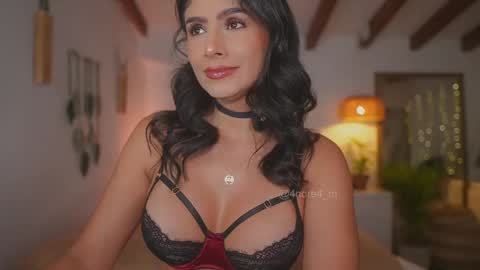 Snapshot of meegan1 chatting on September 19, 2025, 2:18 pm Andrea online show from September 19, 2025, 2:18 pm