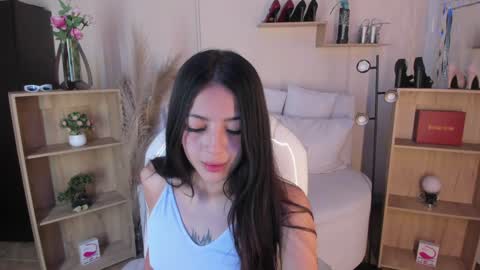 Snapshot of meelanny_ds chatting on January 10, 2025, 5:05 am online show from January 10, 2025, 5:05 am