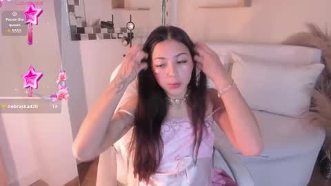 Snapshot of meelanny_ds chatting on February 23, 2025, 9:22 am online show from February 23, 2025, 9:22 am