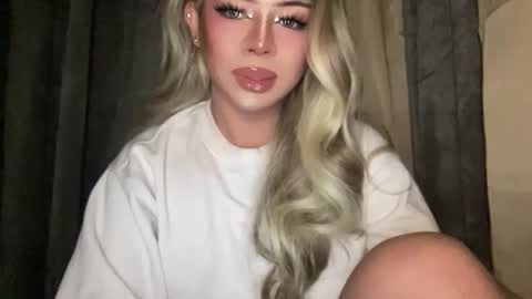 GODDESS OF ALL GODDESSES online show from November 25, 2025, 10:04 am