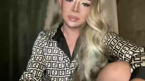 GODDESS OF ALL GODDESSES online show from December 16, 2025, 3:22 am