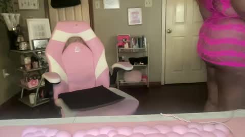 Southern Peach online show from September 15, 2025, 3:23 pm