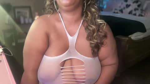 Southern Peach online show from October 8, 2025, 3:37 am