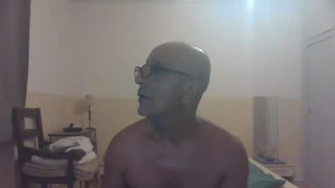 mufine online show from September 15, 2025, 8:42 pm