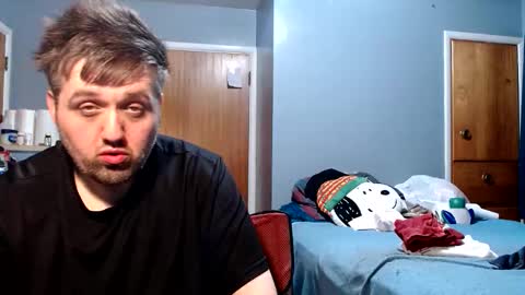 Snapshot of megachub chatting on April 13, 2026, 7:03 am Megachub online show from April 13, 2026, 7:03 am