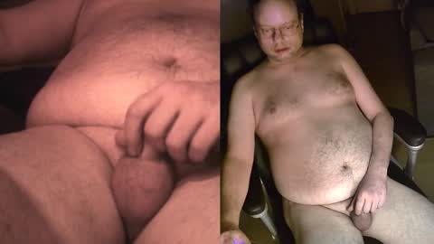 Snapshot of megahorny42 chatting on December 15, 2025, 3:44 am Foxyvidler online show from December 15, 2025, 3:44 am