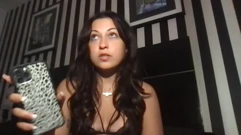 megan20253 online show from September 28, 2025, 3:56 am