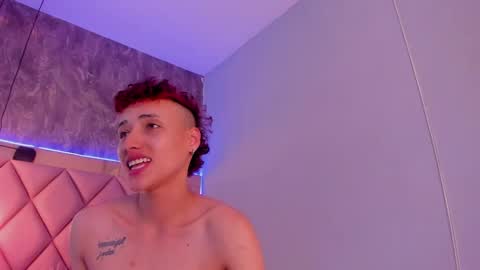 Snapshot of megan_and_clohe chatting on January 4, 2025, 12:48 am M E G A N online show from January 4, 2025, 12:48 am