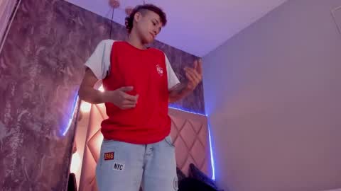 Snapshot of megan_and_clohe chatting on February 1, 2025, 9:29 pm M E G A N online show from February 1, 2025, 9:29 pm