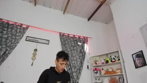 Snapshot of megan_and_clohe chatting on September 16, 2025, 9:05 pm M E G A N online show from September 16, 2025, 9:05 pm