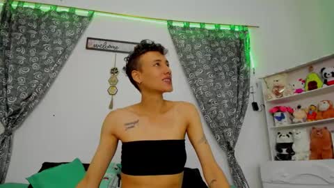 Snapshot of megan_and_clohe chatting on September 24, 2025, 6:55 pm M E G A N online show from September 24, 2025, 6:55 pm