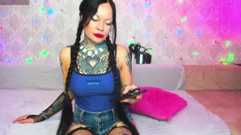 Helena Tuman online show from January 31, 2025, 6:35 am