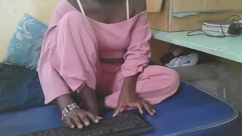 megan_bright2 online show from February 5, 2026, 11:37 am