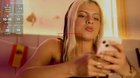 Snapshot of megan_browns1 chatting on June 20, 2026, 1:14 pm Megan online show from June 20, 2026, 1:14 pm