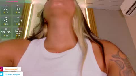 Snapshot of megan_browns1 chatting on July 28, 2026, 6:20 pm Megan online show from July 28, 2026, 6:20 pm