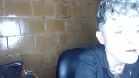 Megan and sophi online show from April 24, 2026, 2:36 am