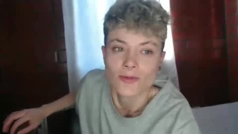Megan and sophi online show from May 5, 2026, 10:29 pm