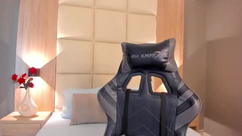 Snapshot of megan_cooper28 chatting on October 21, 2025, 2:23 am MEGAN COOPER online show from October 21, 2025, 2:23 am