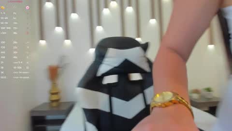 Snapshot of megan_cooper28 chatting on October 30, 2025, 7:14 pm MEGAN COOPER online show from October 30, 2025, 7:14 pm