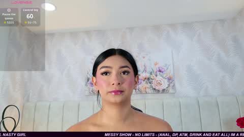 Snapshot of megan_cruzgb chatting on April 2, 2026, 12:14 pm Carolina Paez online show from April 2, 2026, 12:14 pm