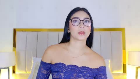 Snapshot of megan_cruzgb chatting on May 4, 2026, 12:12 pm Carolina Paez online show from May 4, 2026, 12:12 pm