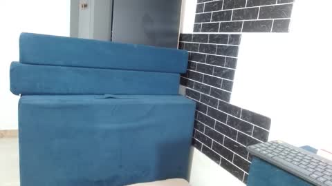 megan_greyxx online show from May 6, 2026, 11:37 am