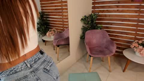 Snapshot of megan_raiin chatting on February 5, 2025, 5:09 am megan_raiin online show from February 5, 2025, 5:09 am