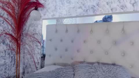 MEGAN  online show from December 22, 2025, 11:18 am