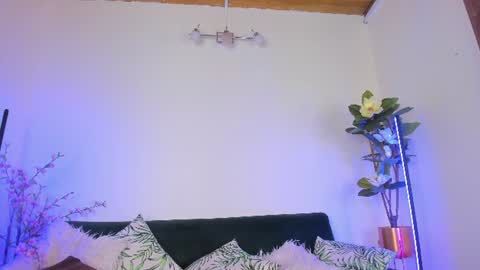 Snapshot of megan_shyne chatting on June 22, 2026, 4:53 am megan_shyne online show from June 22, 2026, 4:53 am