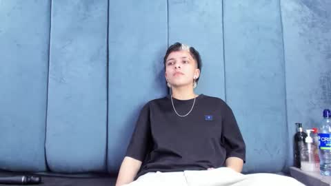 megan_thompsonn_ online show from April 23, 2026, 2:24 am
