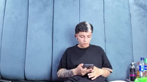 megan_thompsonn_ online show from May 6, 2026, 2:51 am